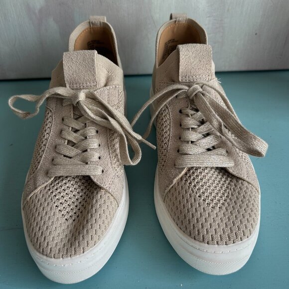 NWT White Mountain Uncut Slip On Sneakers Taupe Fabric Mid Top Size 7.5 Comfort - Picture 3 of 13